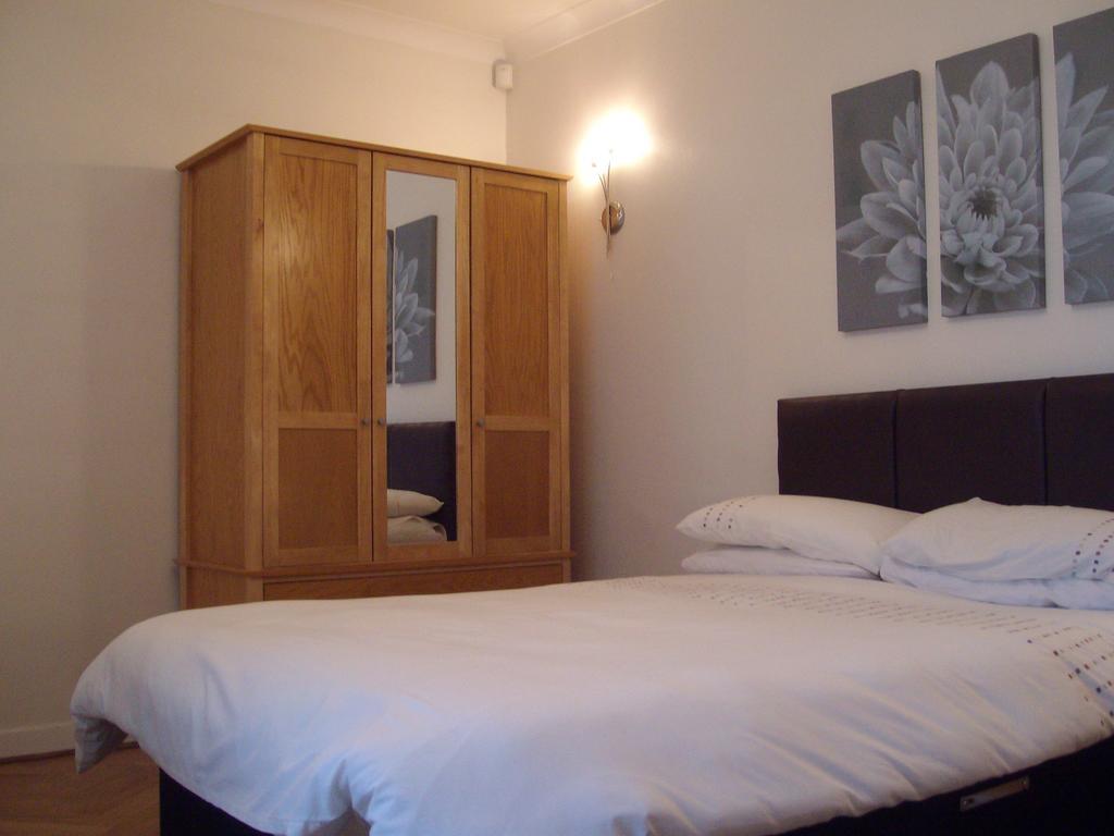 Guest house Lindhome 3*