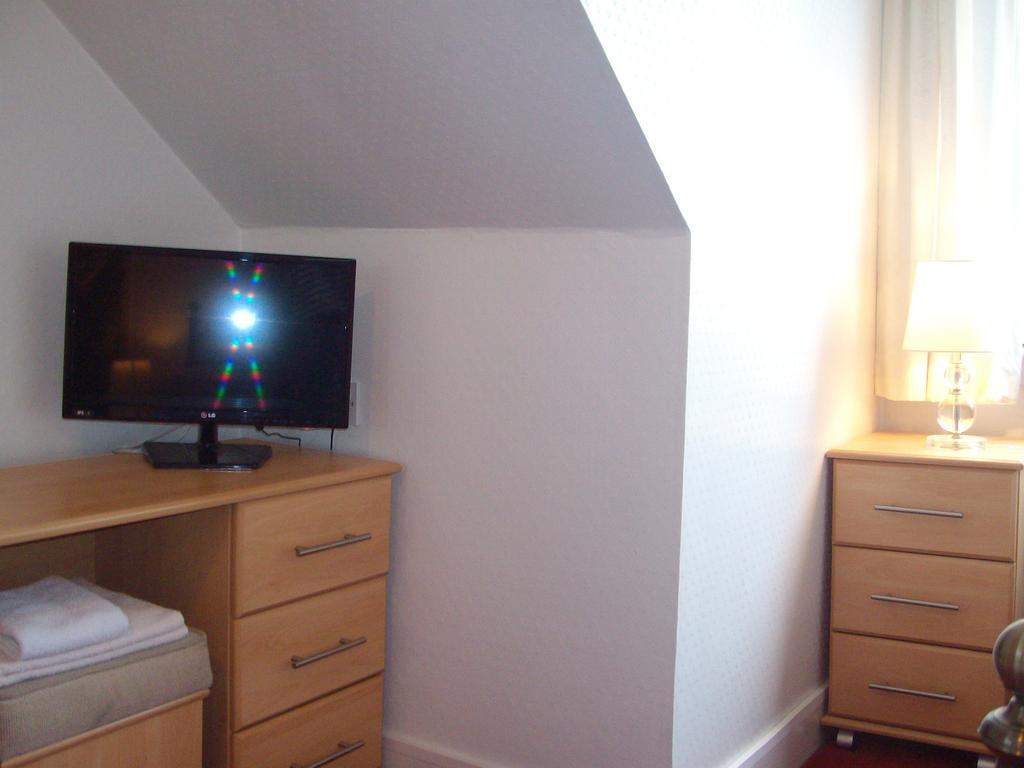 Lindhome Guest house